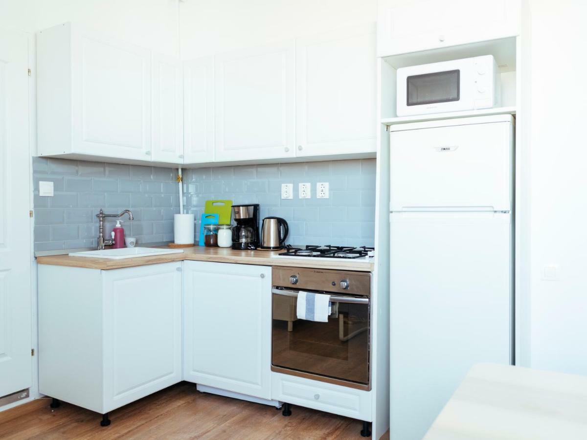 Parkview Apartment - Spectacular View & 2 Bedrooms Bukarest Exteriör bild